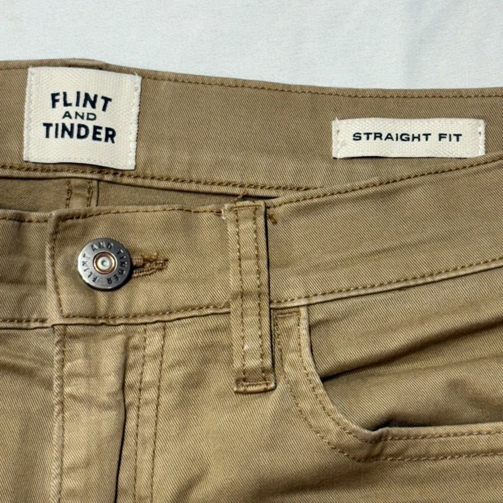 Flint and Tinder Straight Fit Pants Mens 30x32‎ Khaki Tan Twill Rugged Workwear